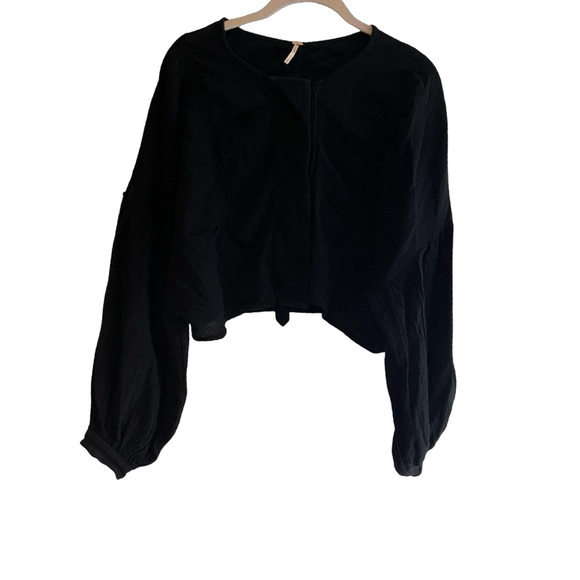 Free People Day Dreaming crop gauzy blouse. Puff shoulder and flowy sleeves Sz S - Picture 3 of 10